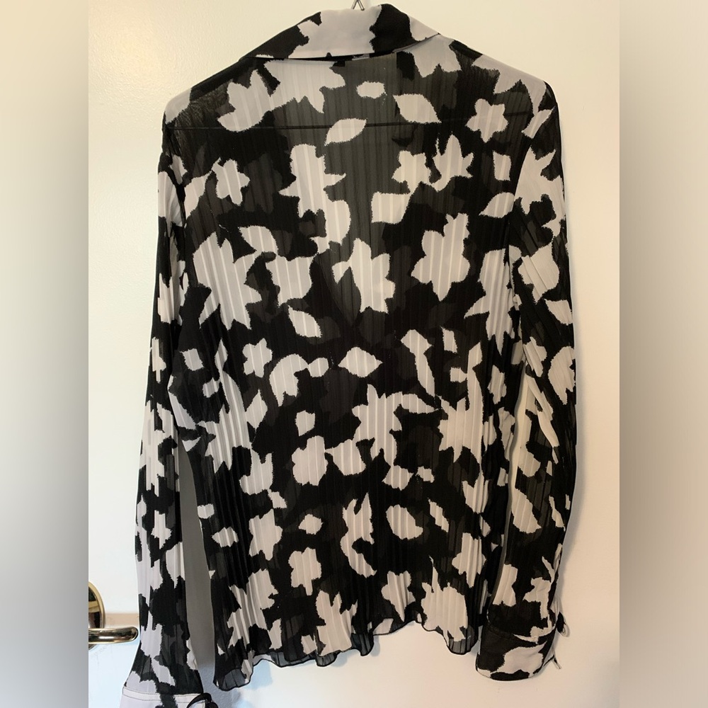 MEXX long sleeve pleated blouse - black & white